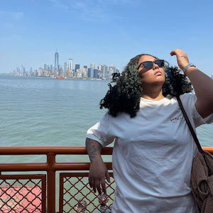 Meet your Posher, Emily